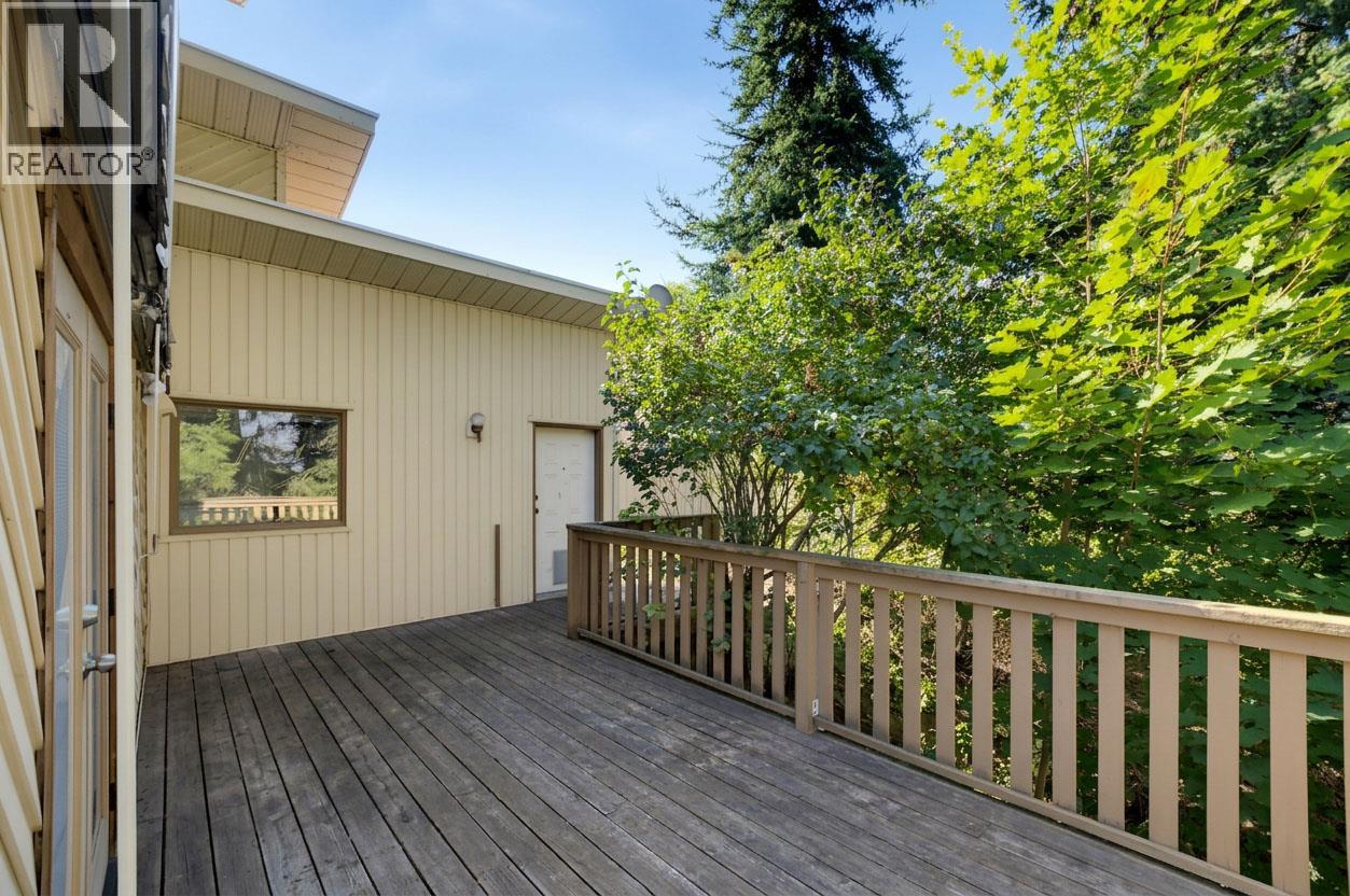 370 10 Avenue SE, Salmon Arm, British Columbia  V1E 2C3 - Photo 67 - 10401960
