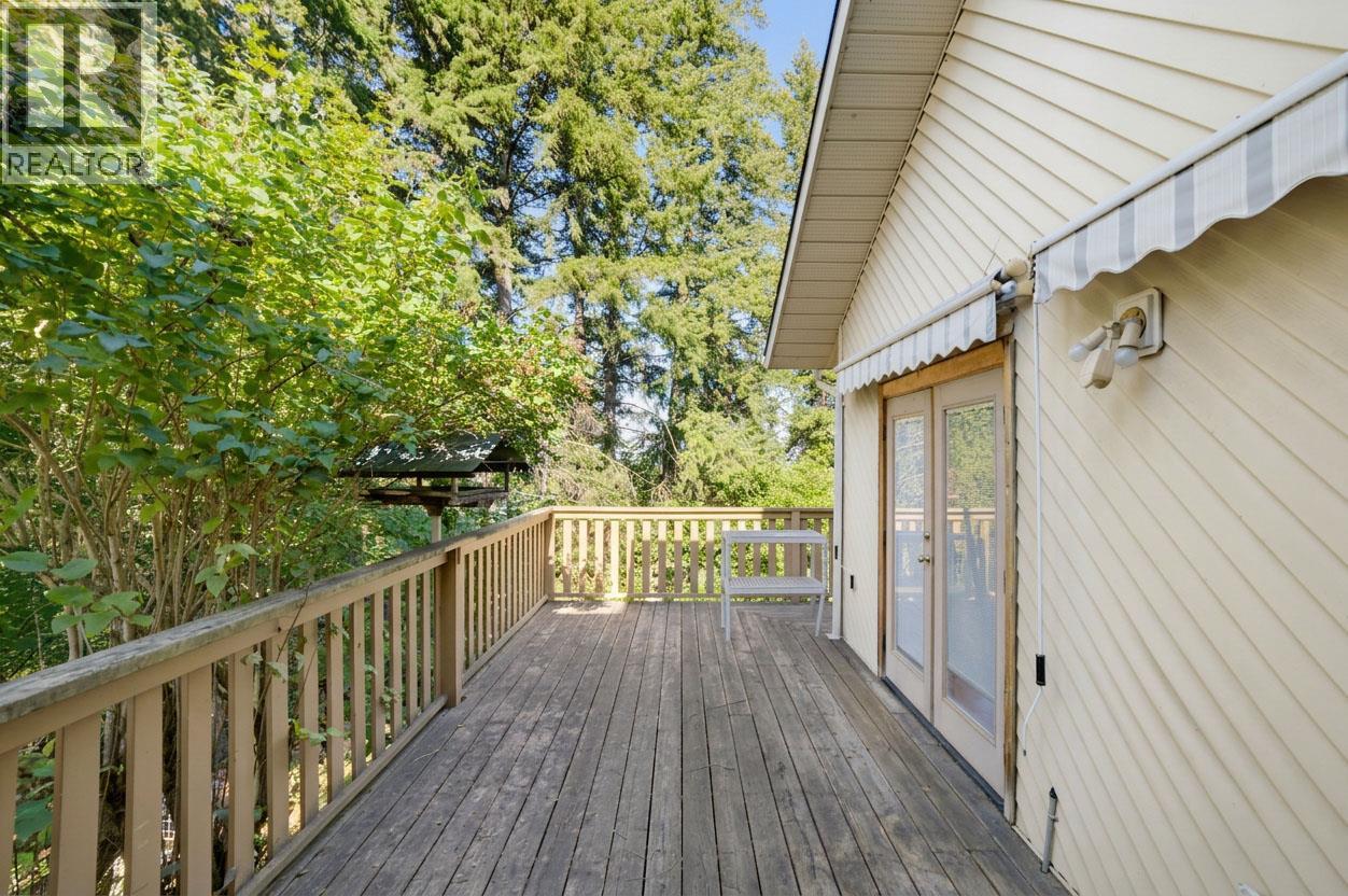 370 10 Avenue SE, Salmon Arm, British Columbia  V1E 2C3 - Photo 63 - 10401960