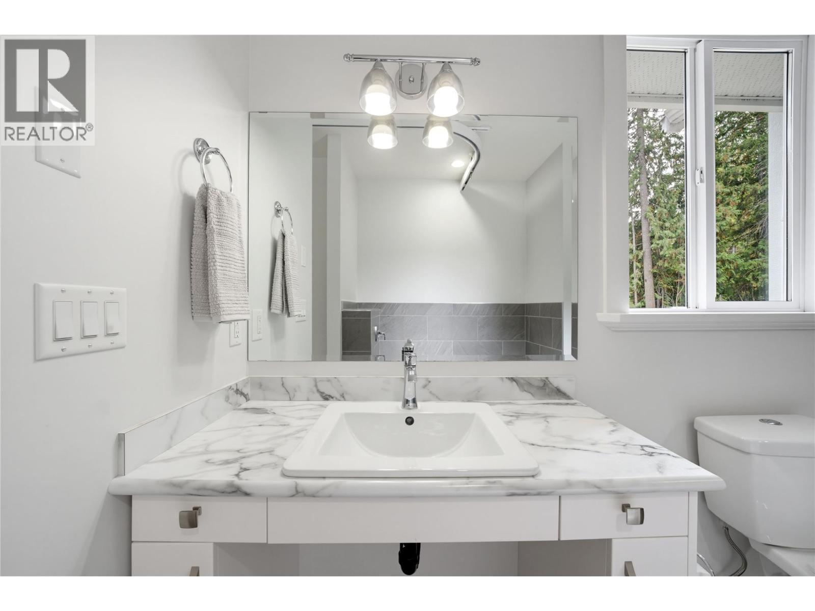 5410 Gannor Road, Salmon Arm, British Columbia  V1E 2P7 - Photo 28 - 10401955