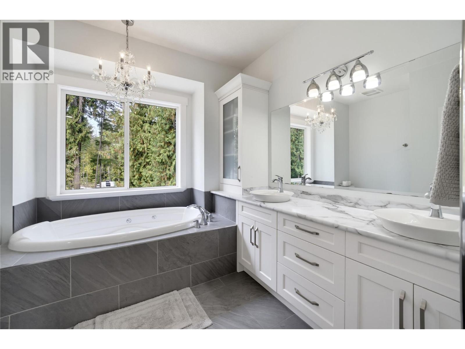 5410 Gannor Road, Salmon Arm, British Columbia  V1E 2P7 - Photo 44 - 10401955