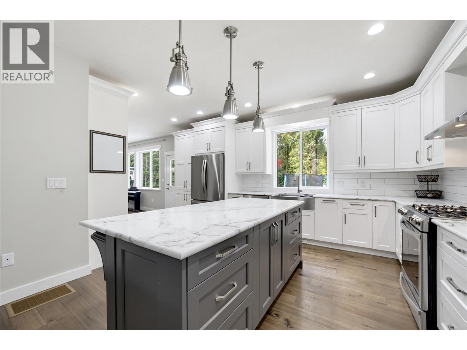 5410 Gannor Road, Salmon Arm, British Columbia  V1E 2P7 - Photo 6 - 10401955