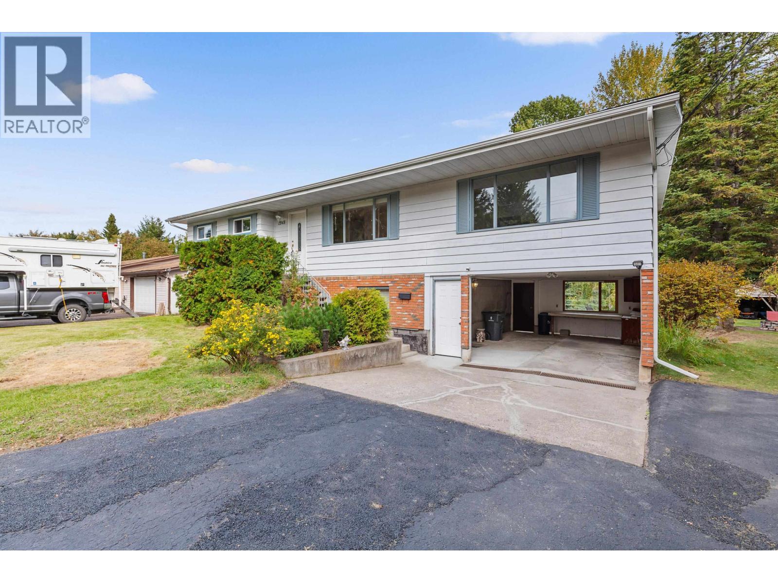 2948 Charella Drive, Prince George, British Columbia  V2N 5L1 - Photo 3 - R3169795