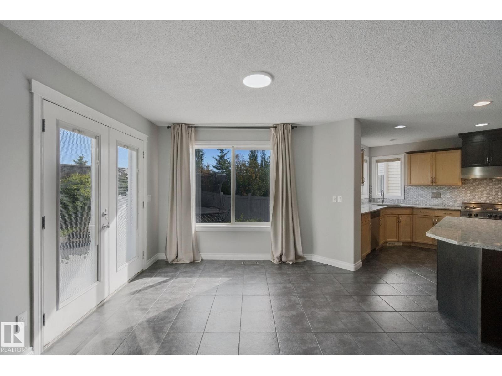 119 Caldwell Wy Nw, Edmonton, Alberta  T6M 2W9 - Photo 11 - E4510576