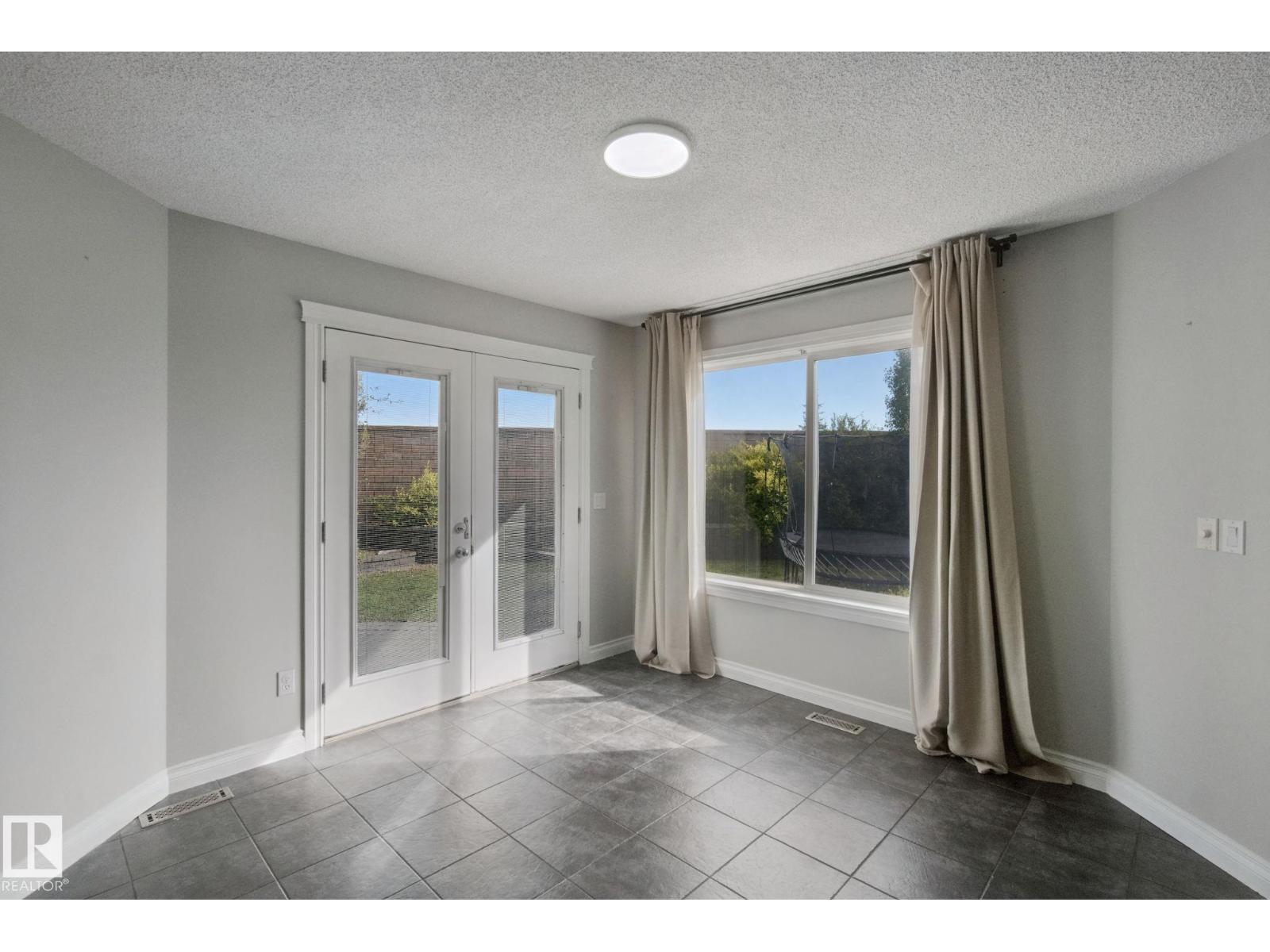 119 Caldwell Wy Nw, Edmonton, Alberta  T6M 2W9 - Photo 12 - E4510576