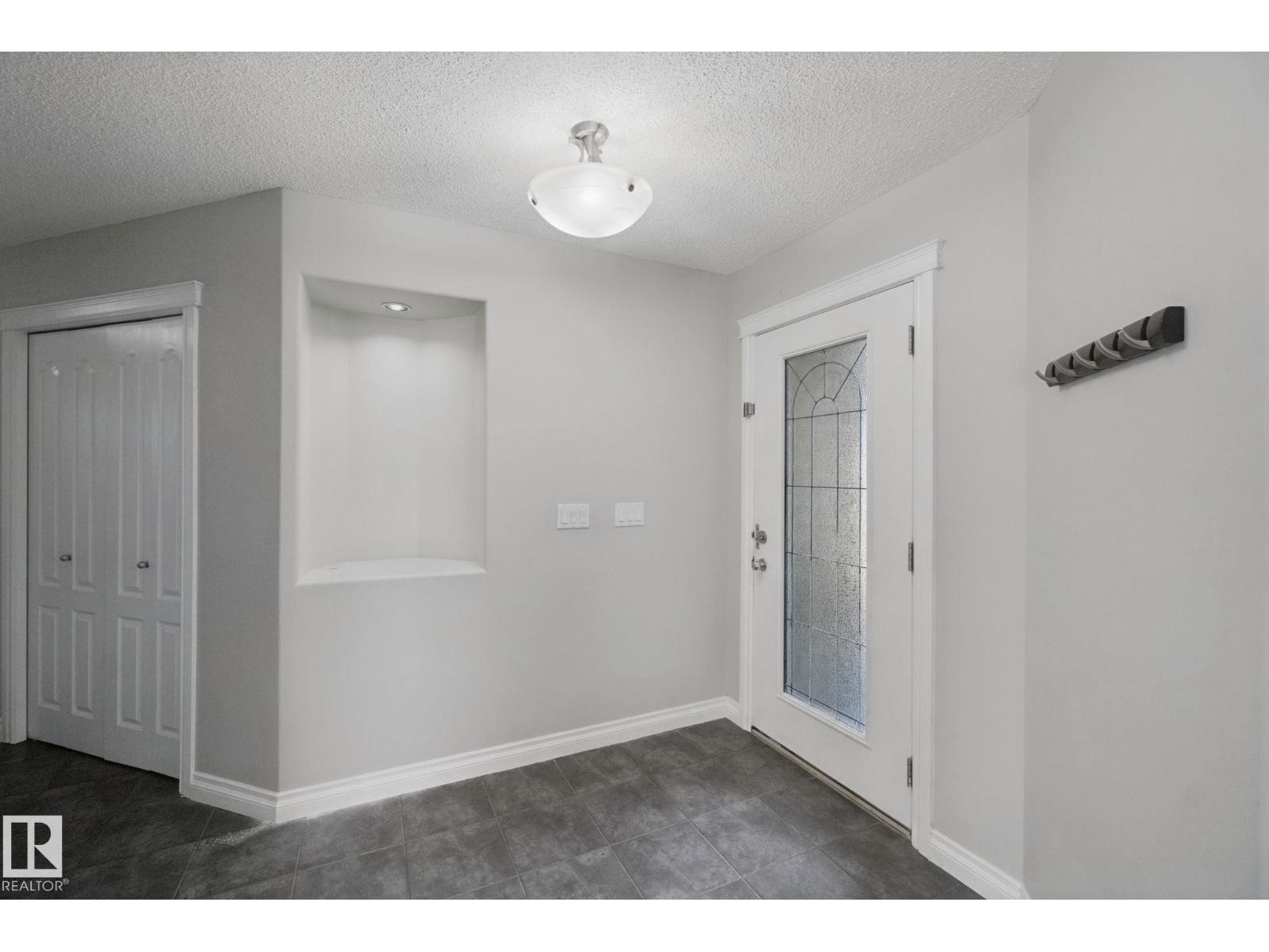 119 Caldwell Wy Nw, Edmonton, Alberta  T6M 2W9 - Photo 5 - E4510576