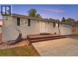 430 WINNIETT Street, Caledonia, Ontario