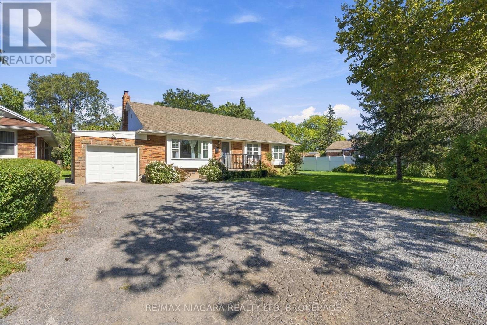 97 Glendale Avenue, St. Catharines, Ontario  L2T 2J4 - Photo 3 - X13832052