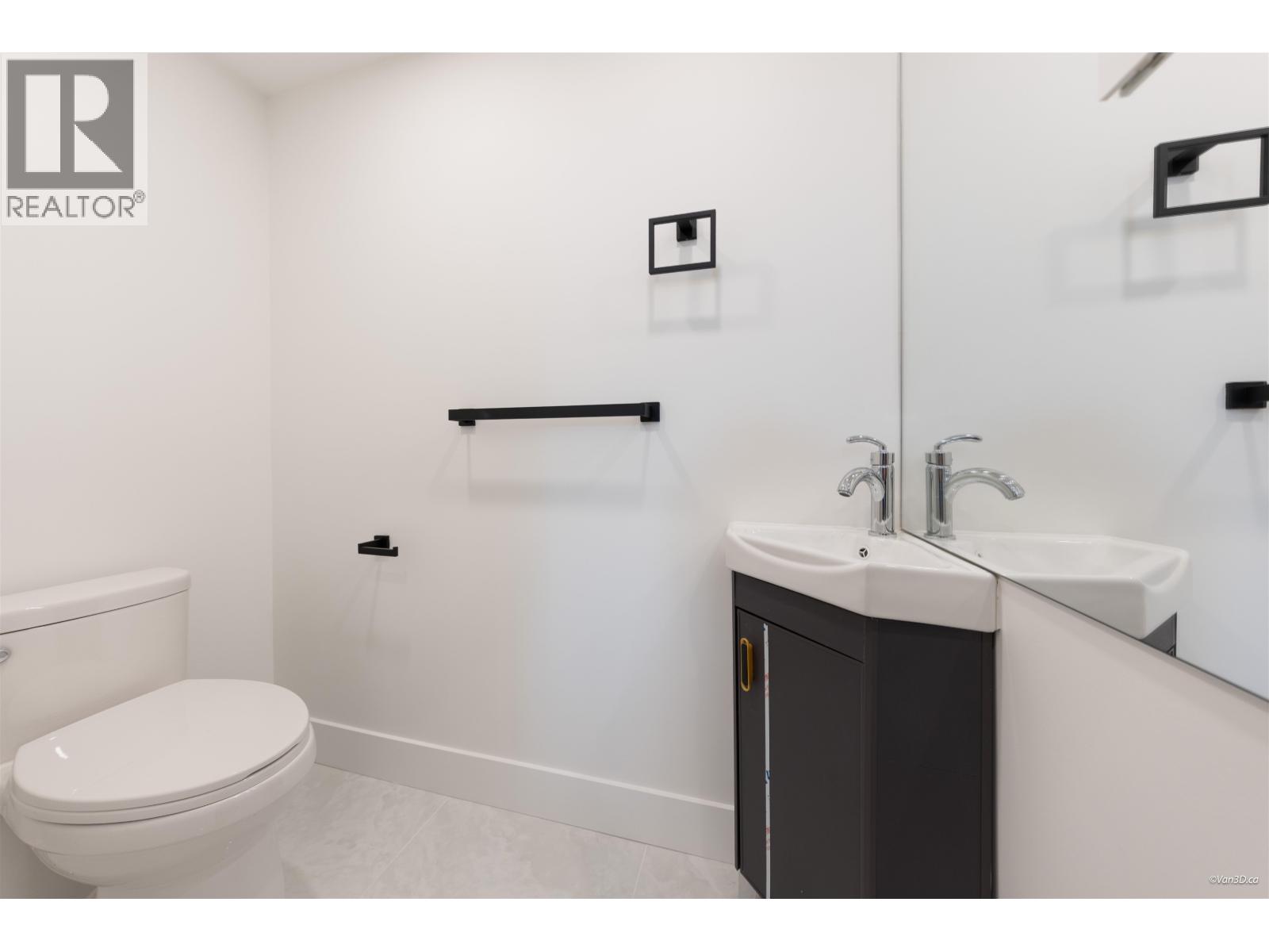 1 5385 Earles Street, Vancouver, British Columbia  V5R 3S2 - Photo 4 - R3168292