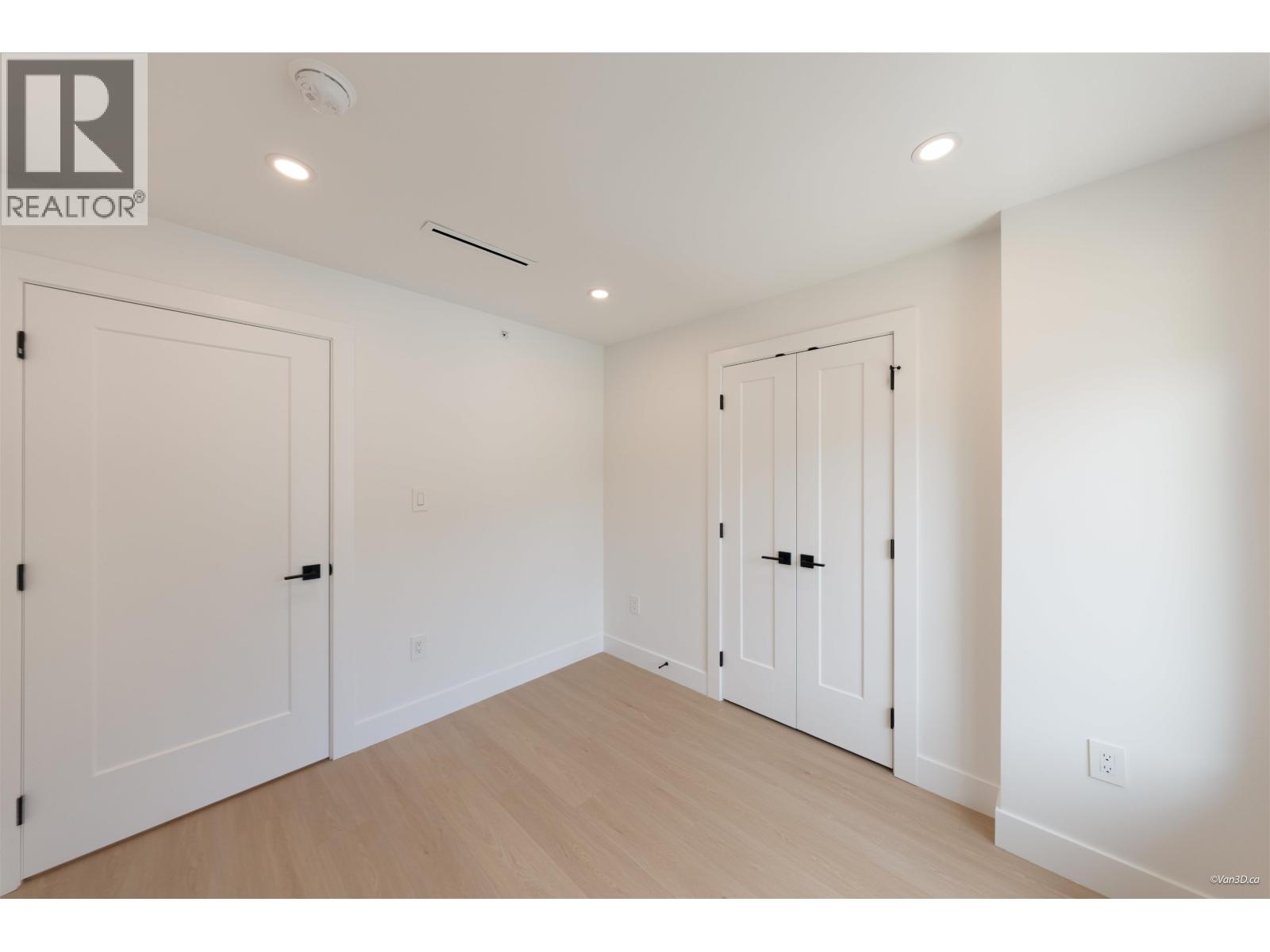 1 5385 Earles Street, Vancouver, British Columbia  V5R 3S2 - Photo 11 - R3168292