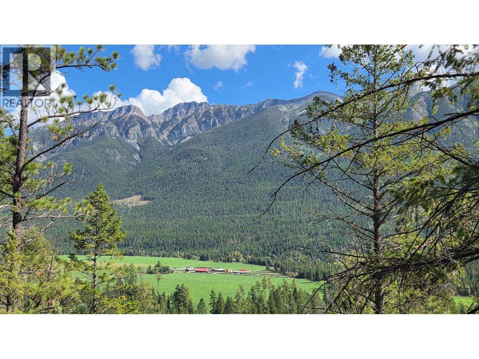 3410 Simon Road Skookumchuck British Columbia Canada V0B2E0 2