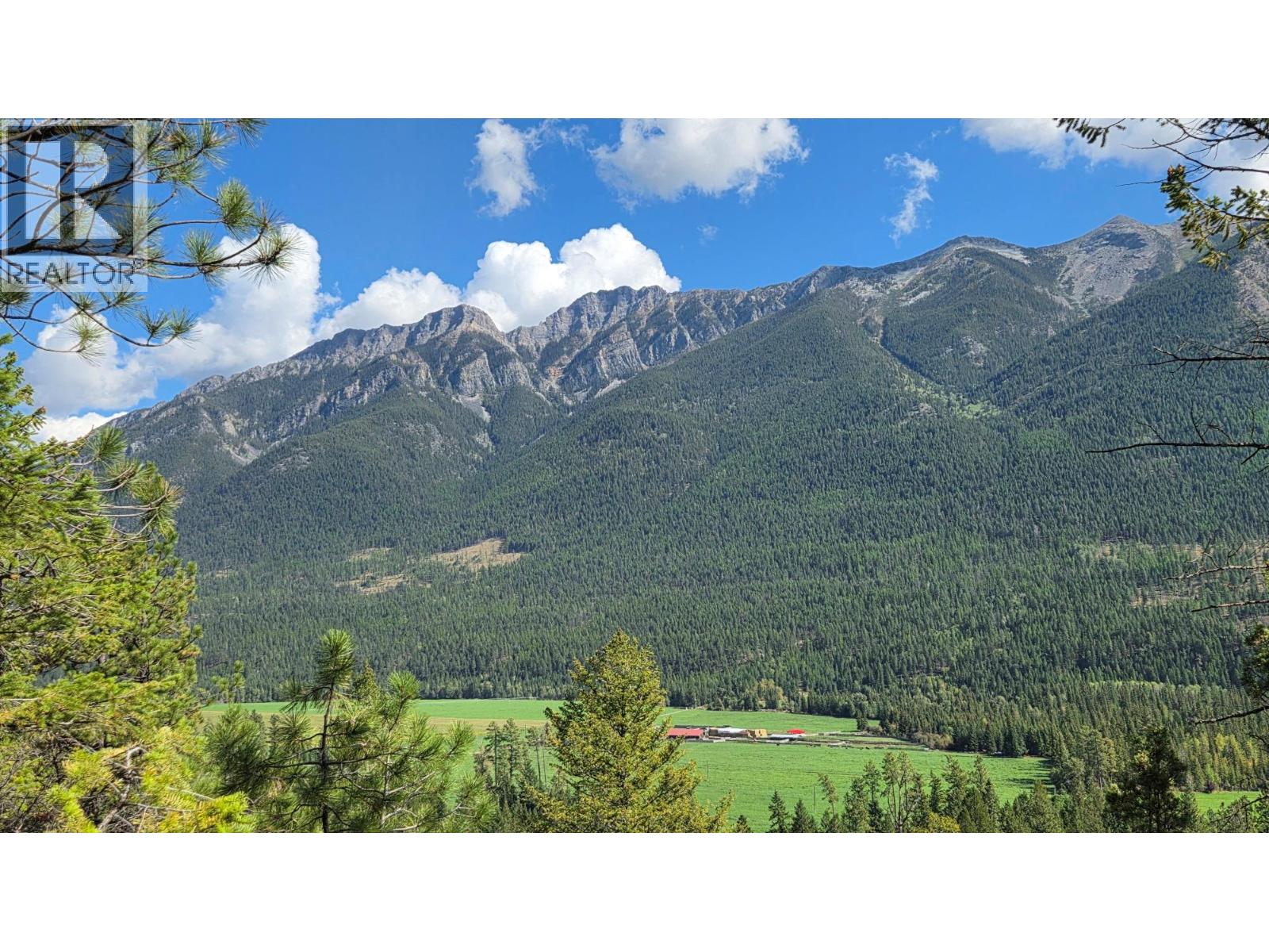 3410 Simon Road Skookumchuck British Columbia Canada V0B2E0 3