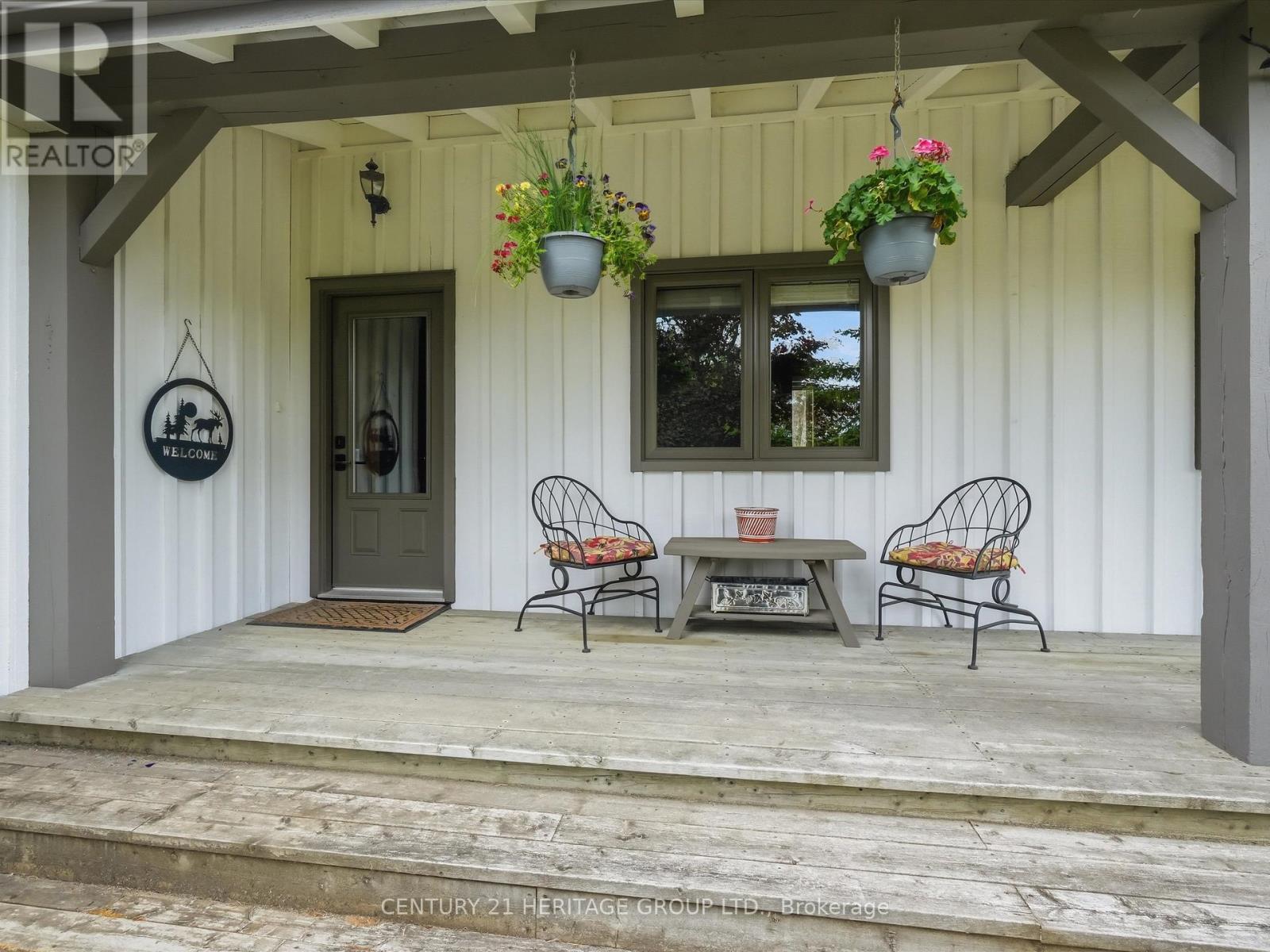 20822 On-48 Highway, East Gwillimbury, Ontario  L0G 1M0 - Photo 3 - N13832044