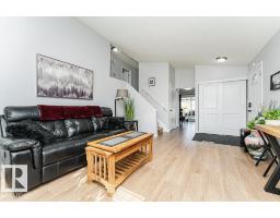 6 Kiniski Cr NW, Edmonton, Alberta T6L 5A9 (30306333)