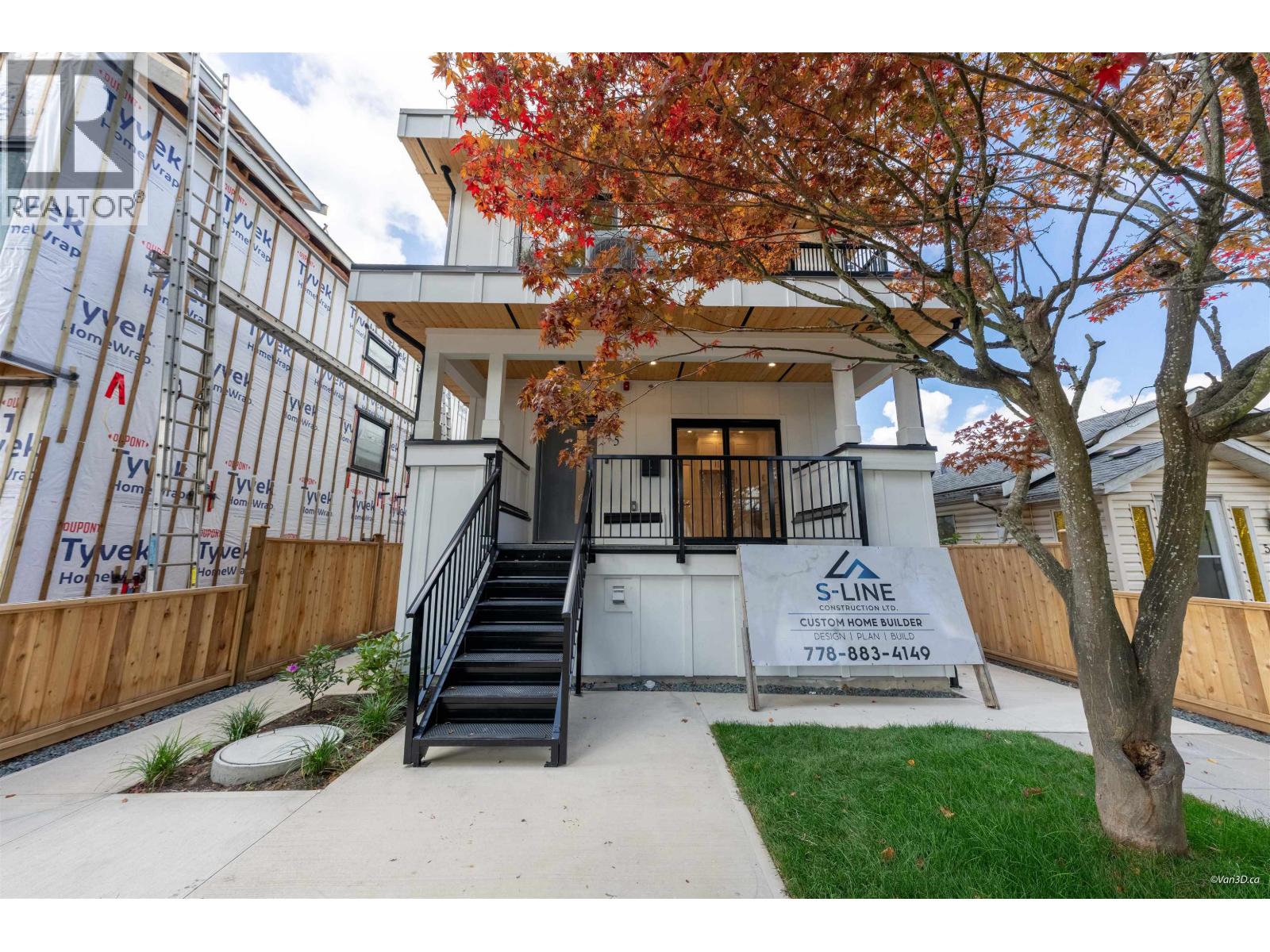 2 5385 EARLES STREET, Vancouver, British Columbia