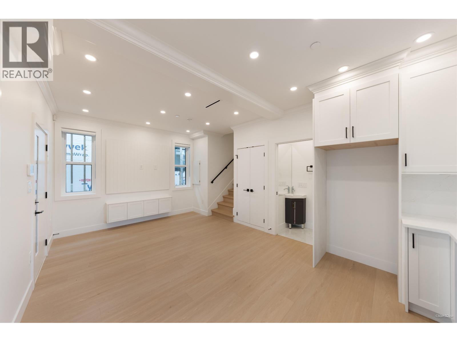 2 5385 Earles Street, Vancouver, British Columbia  V5R 3S2 - Photo 11 - R3168323