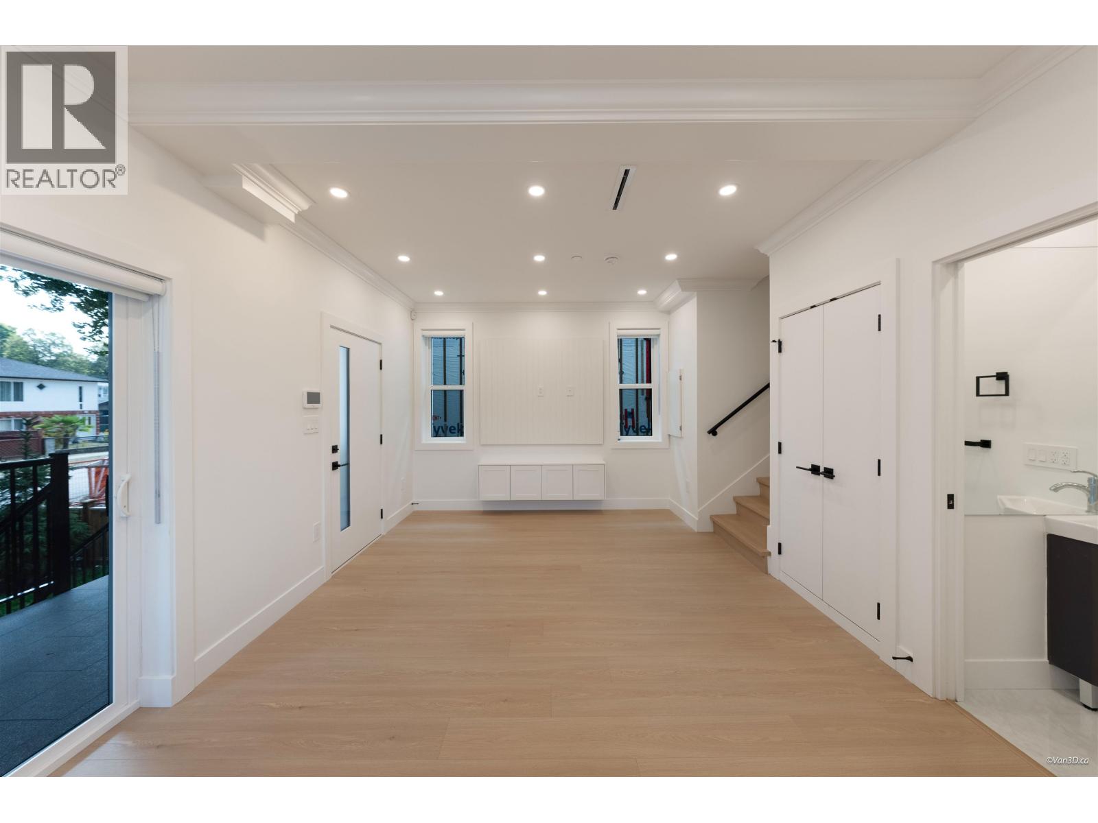 2 5385 Earles Street, Vancouver, British Columbia  V5R 3S2 - Photo 12 - R3168323