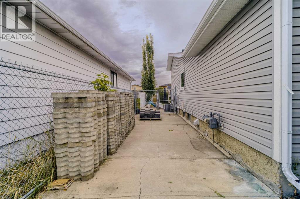 4035 Fonda Way Se, Calgary, Alberta  T2A 5R7 - Photo 48 - A2348380
