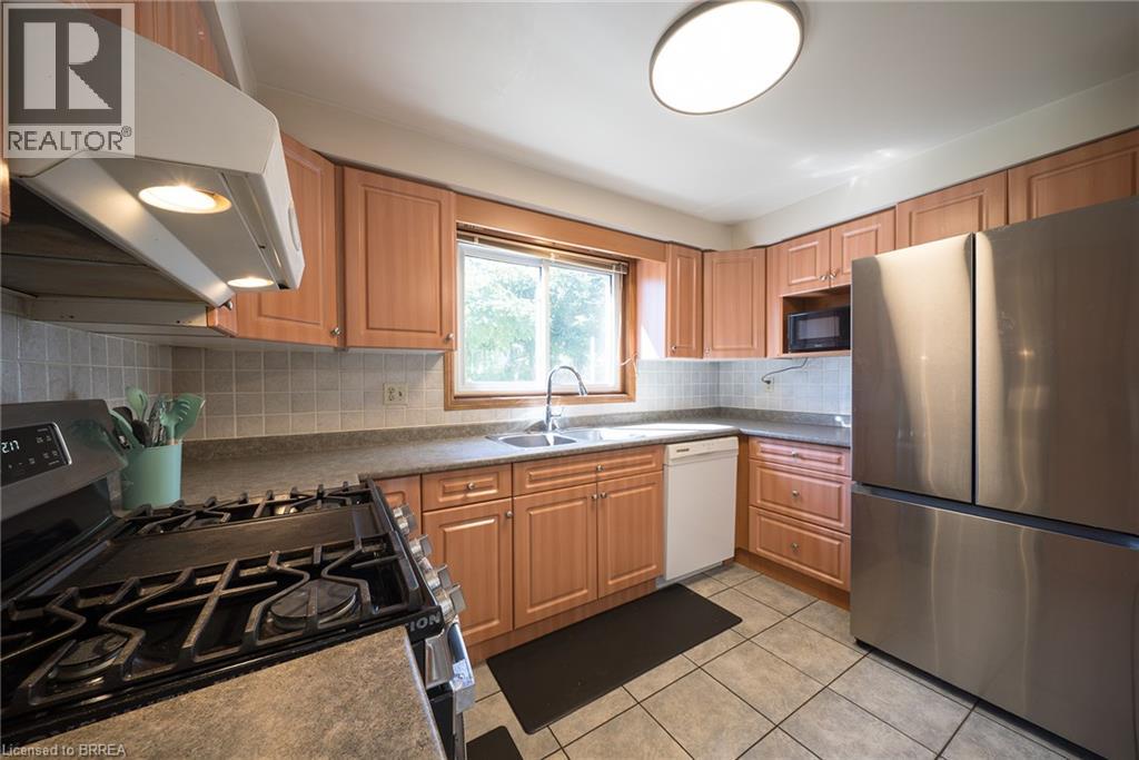 32 Avondale Crescent, Brantford, Ontario  N3S 4L5 - Photo 22 - 40865721