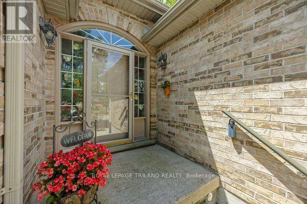 557 Inverness Avenue, London North, Ontario  N6H 5R3 - Photo 5 - X13832098