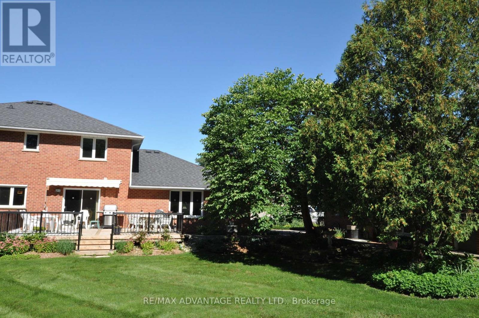 4 Croydon Drive, Middlesex Centre, Ontario  N0M 1C0 - Photo 13 - X13832132
