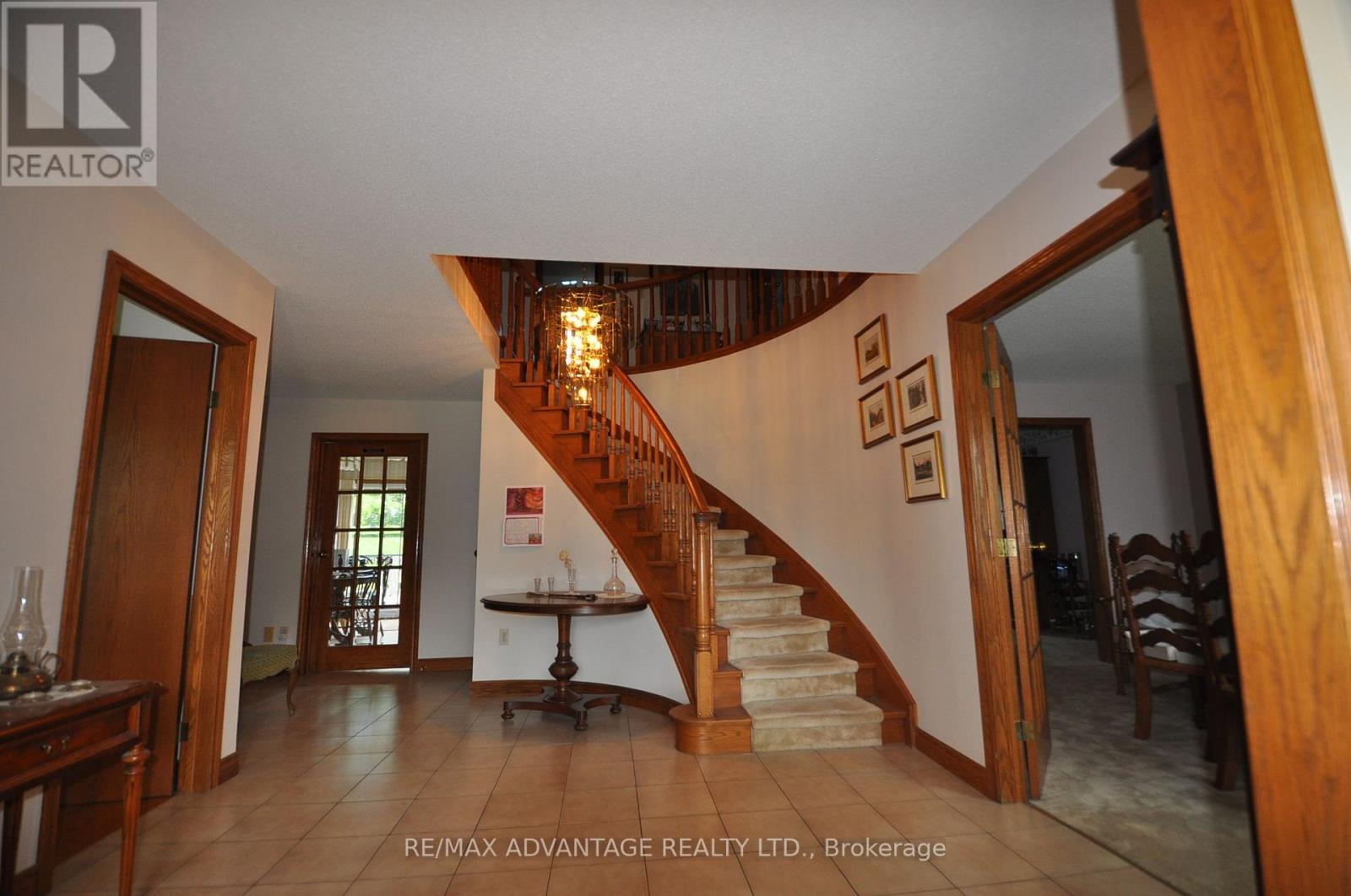 4 Croydon Drive, Middlesex Centre, Ontario  N0M 1C0 - Photo 5 - X13832132