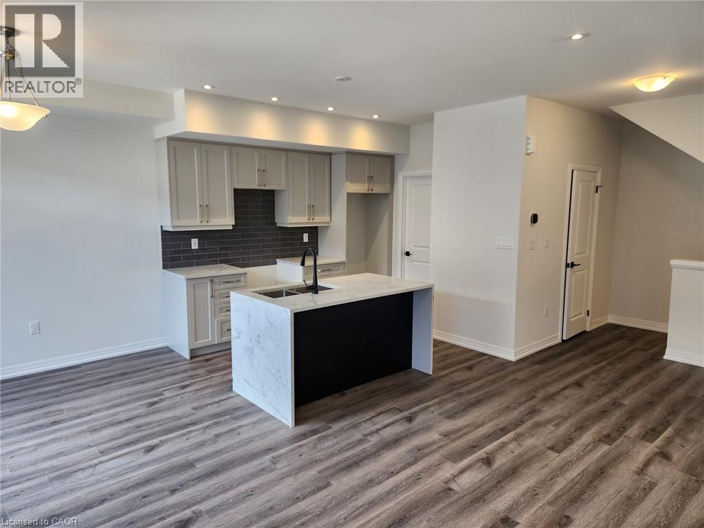 155 Equestrian Way Unit# 152, Cambridge, Ontario  N3E 0E8 - Photo 5 - 40865707