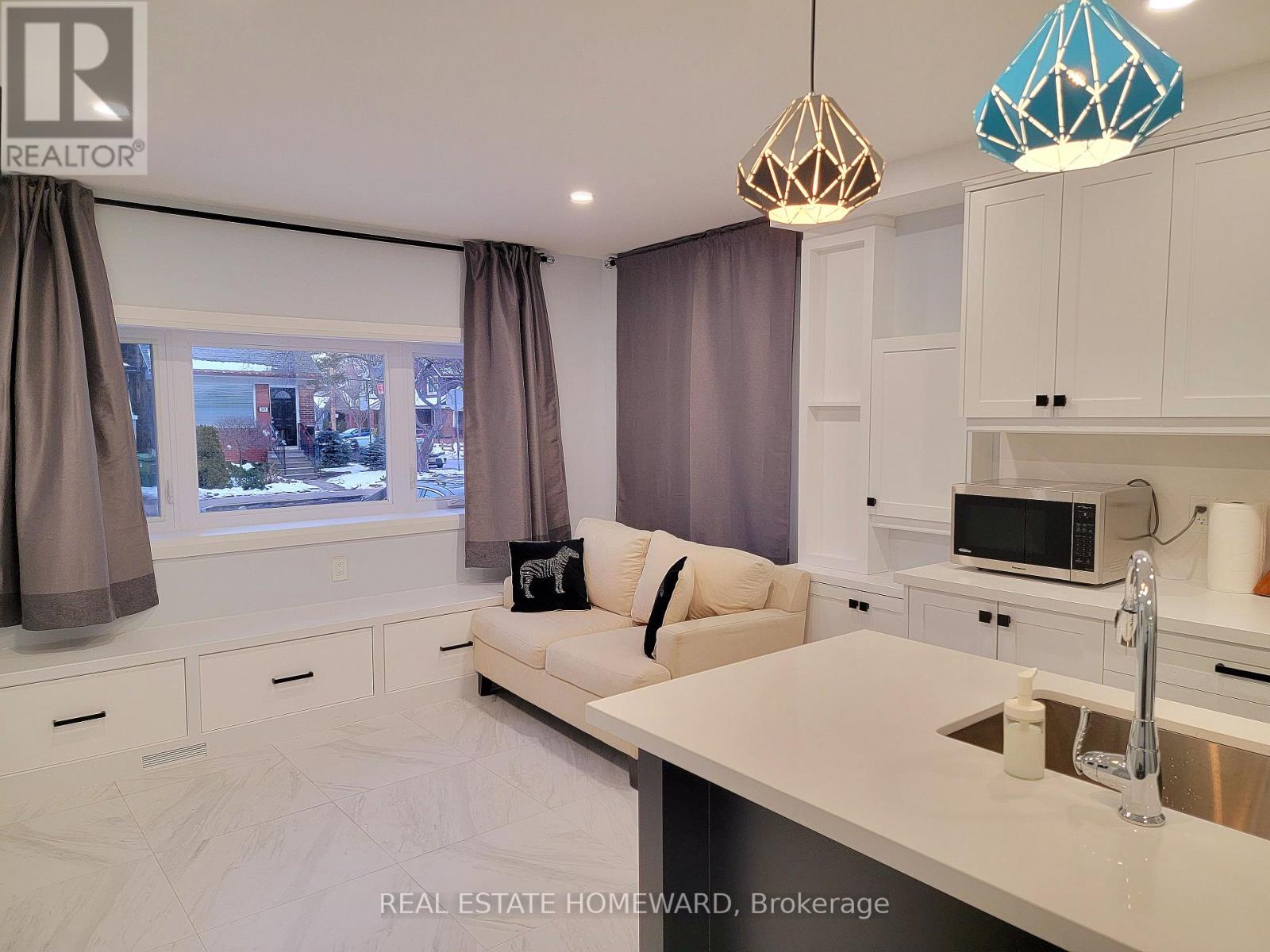 434 Victoria Park Avenue, Toronto, Ontario  M4E 3T2 - Photo 7 - E13816996