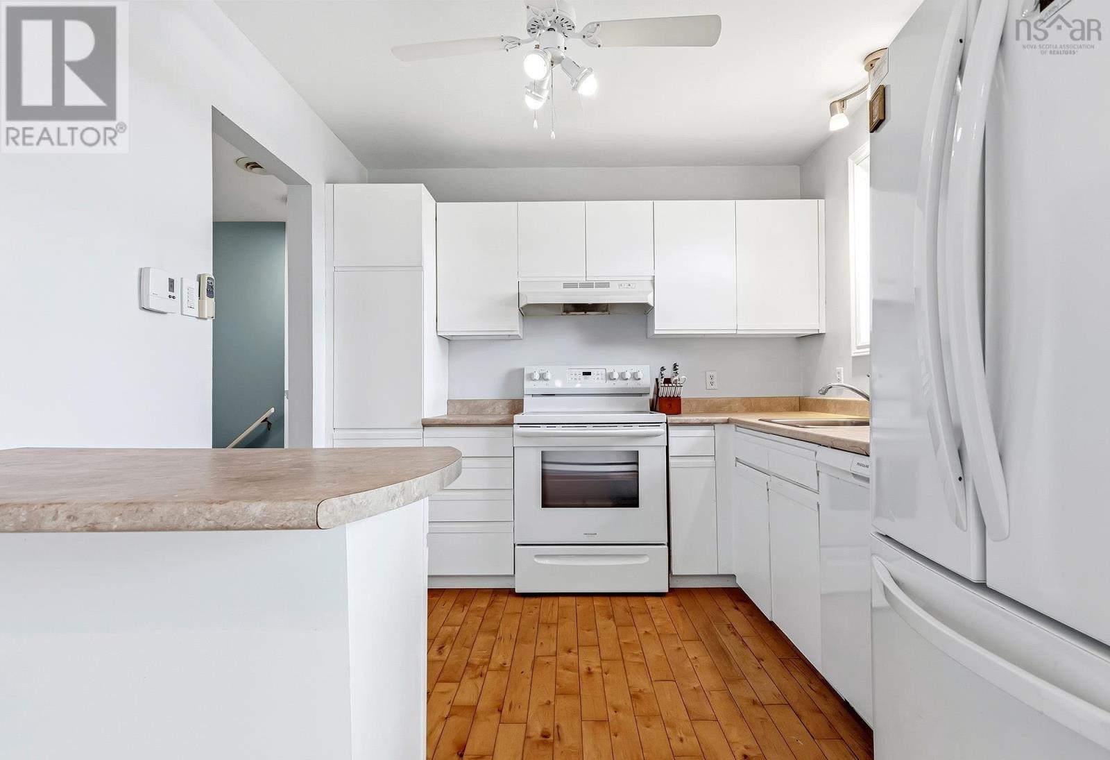 256 Mount Edward Road, Dartmouth, Nova Scotia  B2W 3L6 - Photo 6 - 202624221