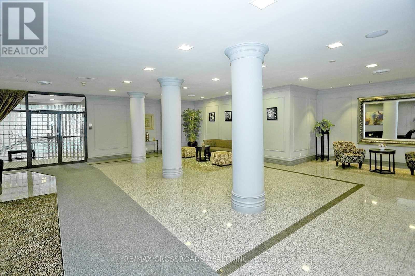 1706 - 7 Bishop Avenue, Toronto, Ontario M2M 4J4 - Photo 11 - C13832124