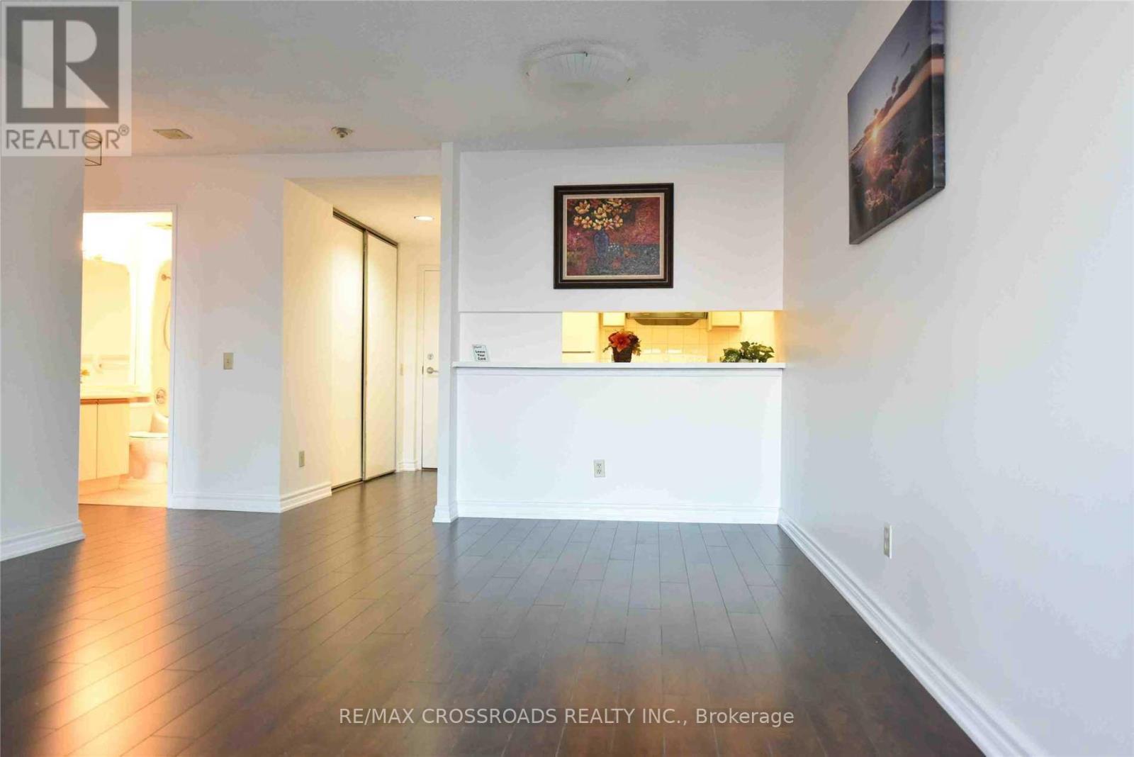 1706 - 7 Bishop Avenue, Toronto, Ontario M2M 4J4 - Photo 2 - C13832124