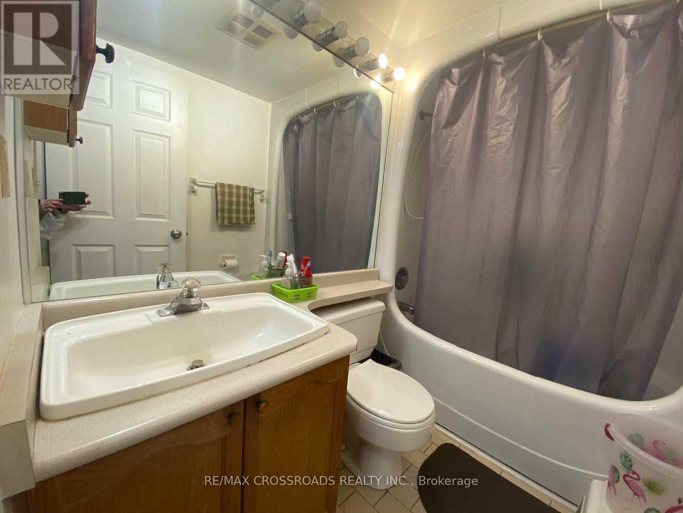 1706 - 7 Bishop Avenue, Toronto, Ontario M2M 4J4 - Photo 9 - C13832124