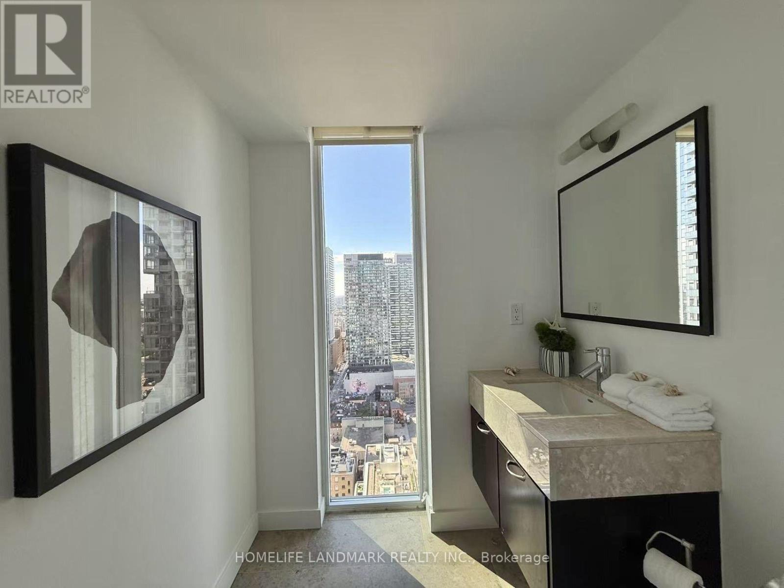 3303 - 126 Simcoe Street, Toronto, Ontario  M5H 4E6 - Photo 4 - C13832138