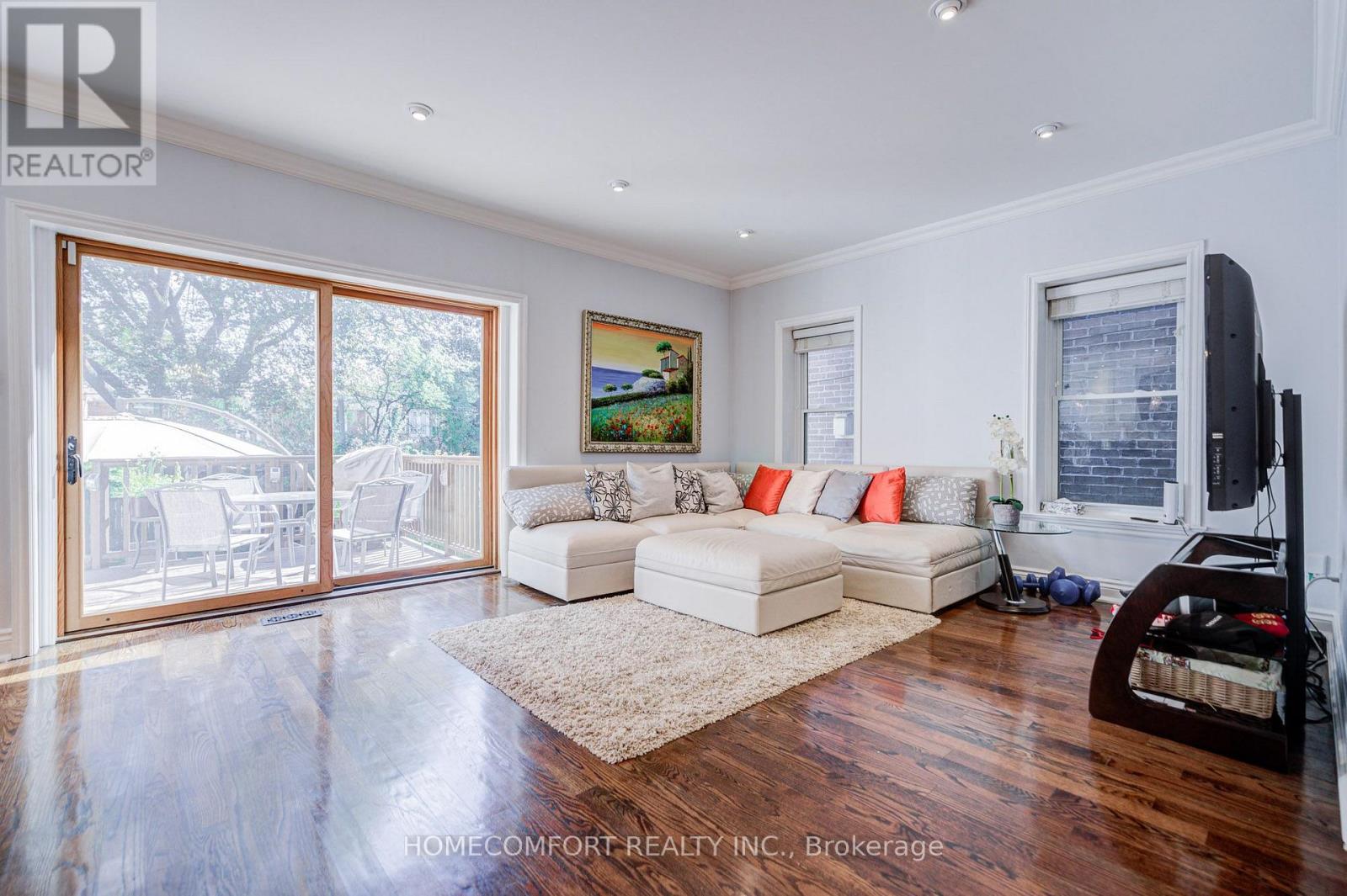 319 Rumsey Road, Toronto, Ontario  M4G 1R6 - Photo 9 - C13832144
