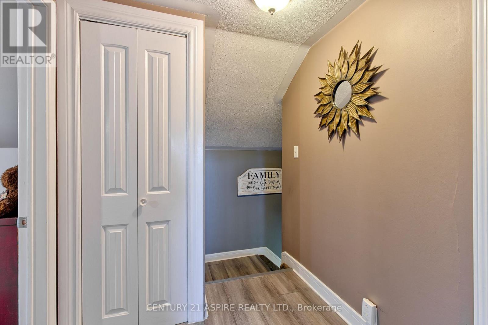 1085 Forest Lea Road, Laurentian Valley, Ontario  K8A 6W6 - Photo 23 - X13832118