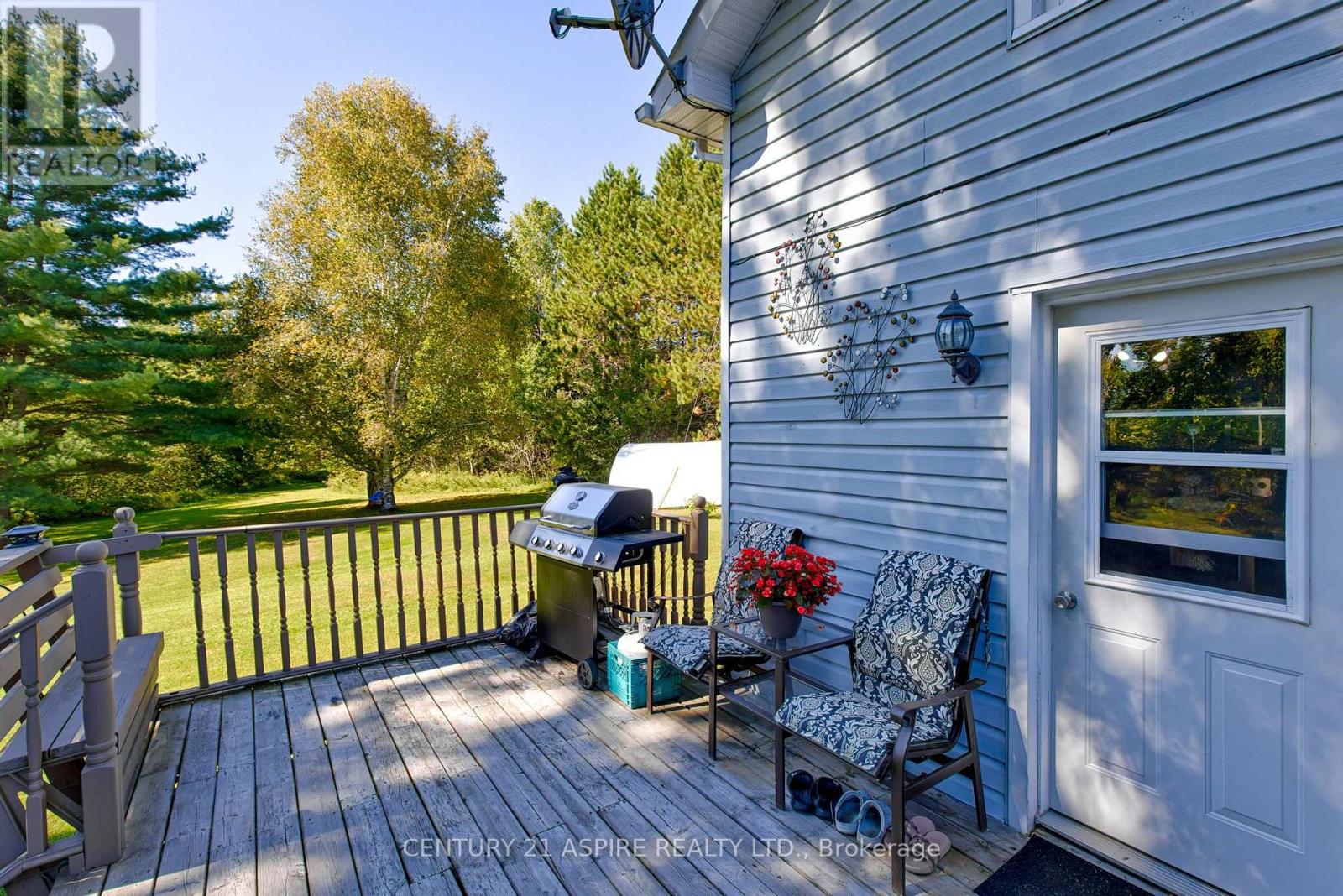 1085 Forest Lea Road, Laurentian Valley, Ontario  K8A 6W6 - Photo 32 - X13832118