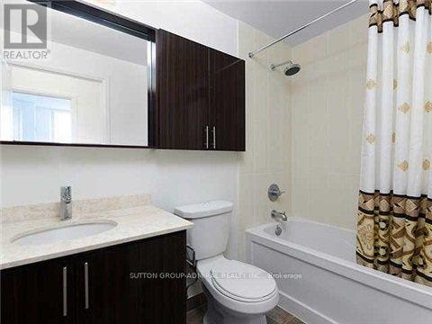 706 - 75 North Park Road, Vaughan (Beverley Glen), Ontario  L4J 0H8 - Photo 8 - N13832086