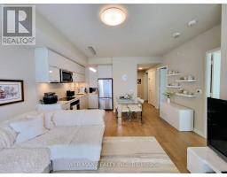911 - 10 DEERLICK COURT, Toronto, Ontario