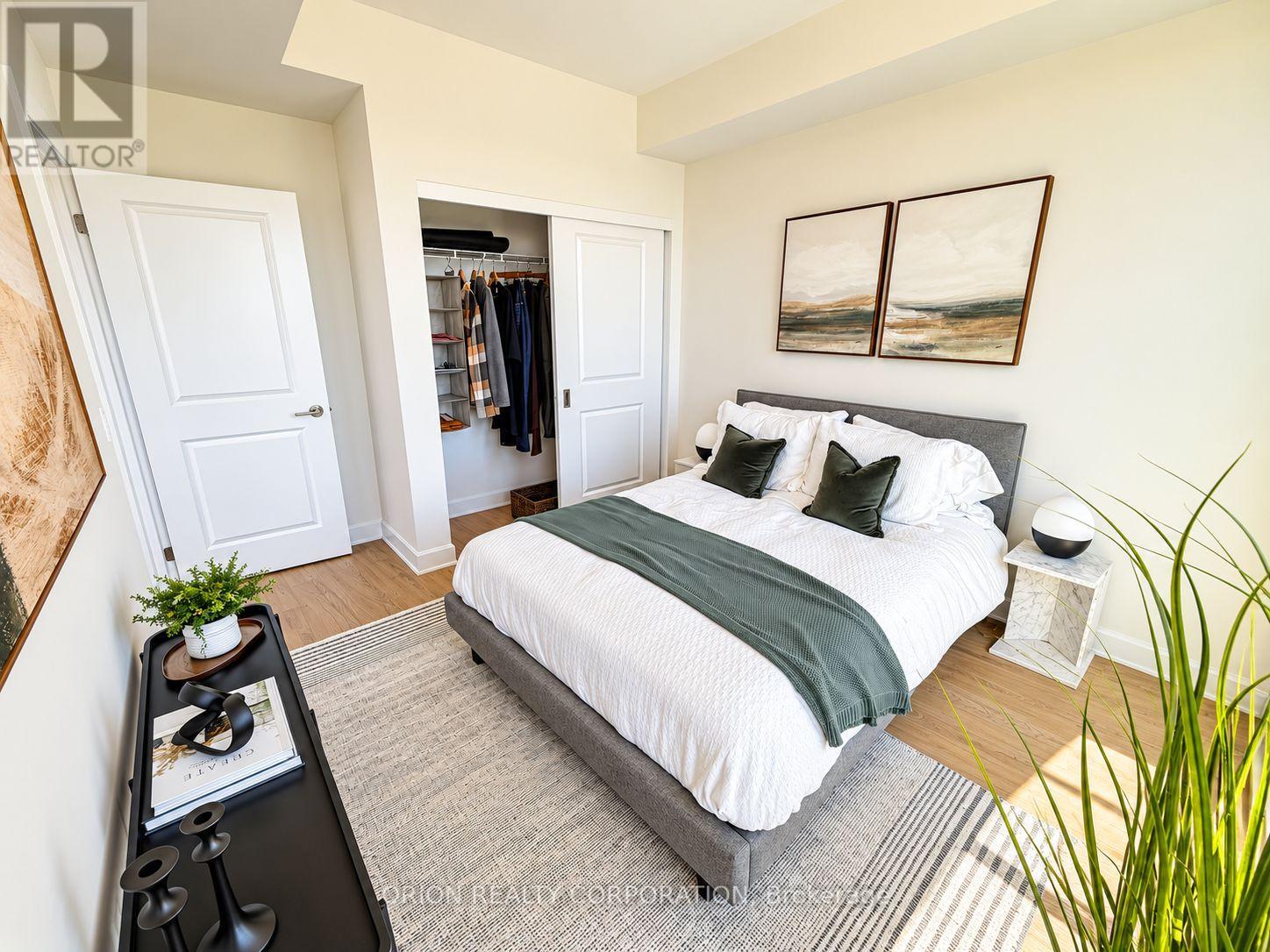 1604 - 3240 William Coltson Avenue, Oakville, Ontario  L6H 8C8 - Photo 5 - W13832106