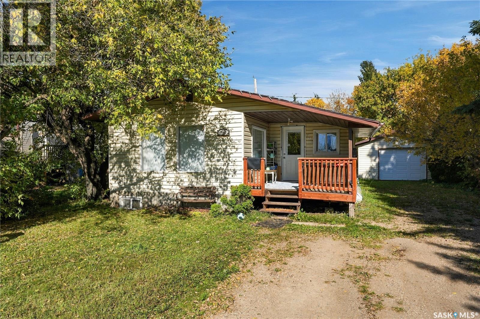 212 McDonald AVENUE E, Melfort, Saskatchewan