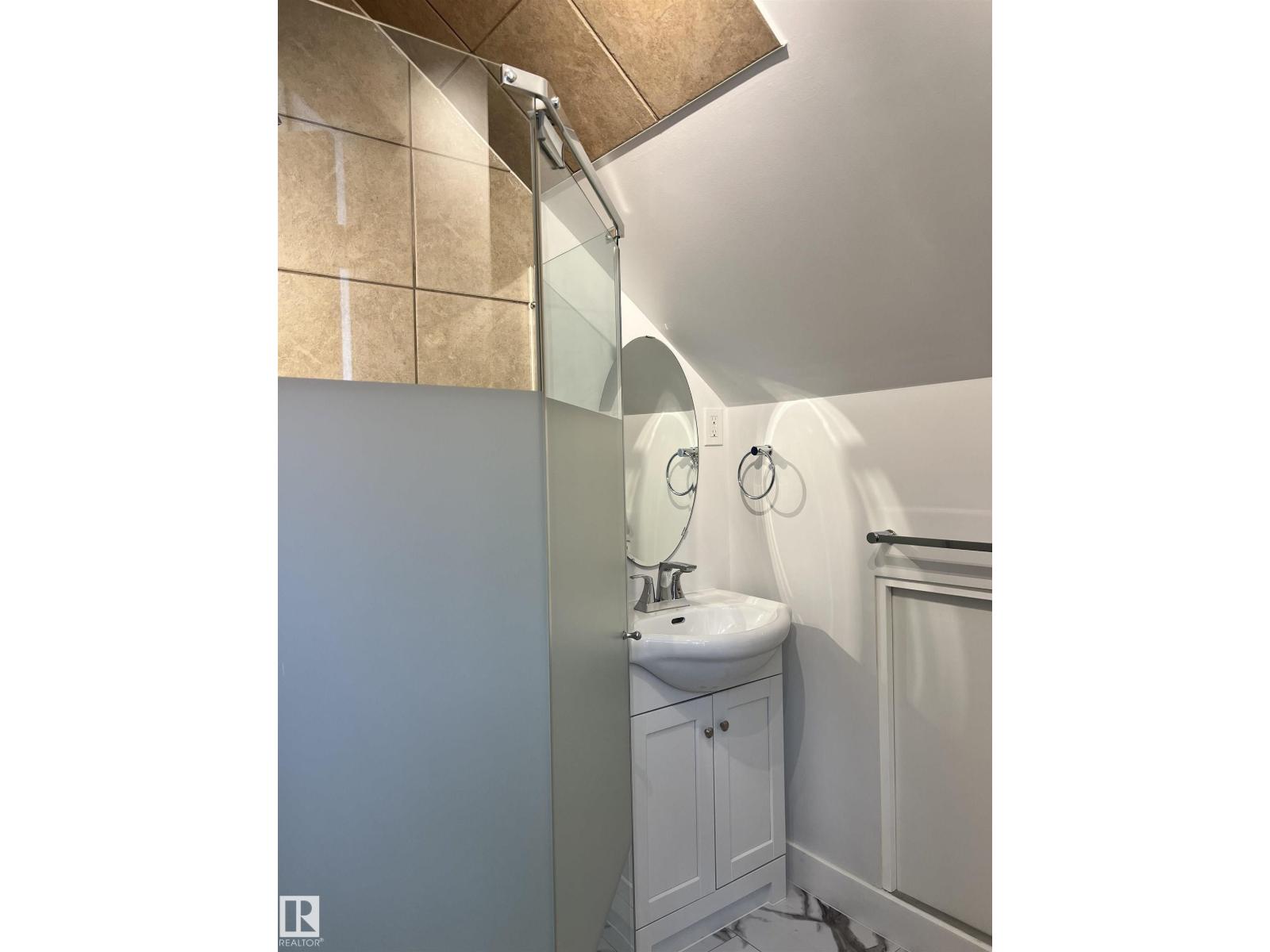 11908 131 ST NW NW