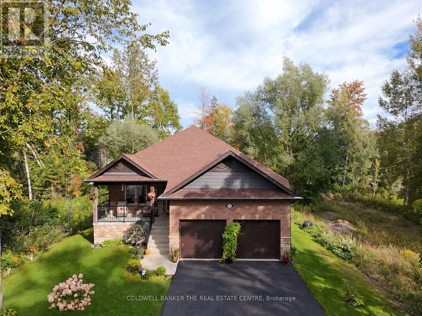 44 Iris Drive, Wasaga Beach, Ontario  L9Z 2A5 - Photo 2 - S13831518