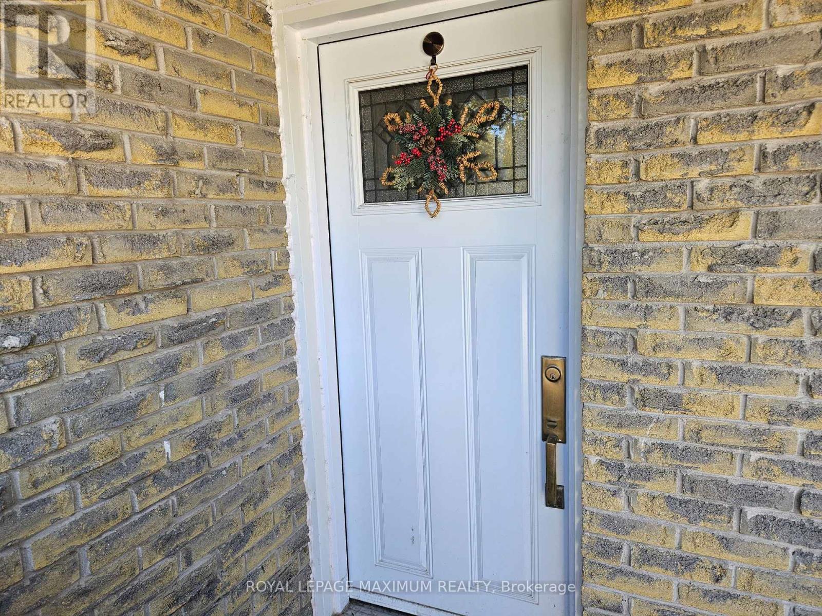 21 Darnborough Way, Toronto, Ontario  M1W 2G2 - Photo 2 - E13832198