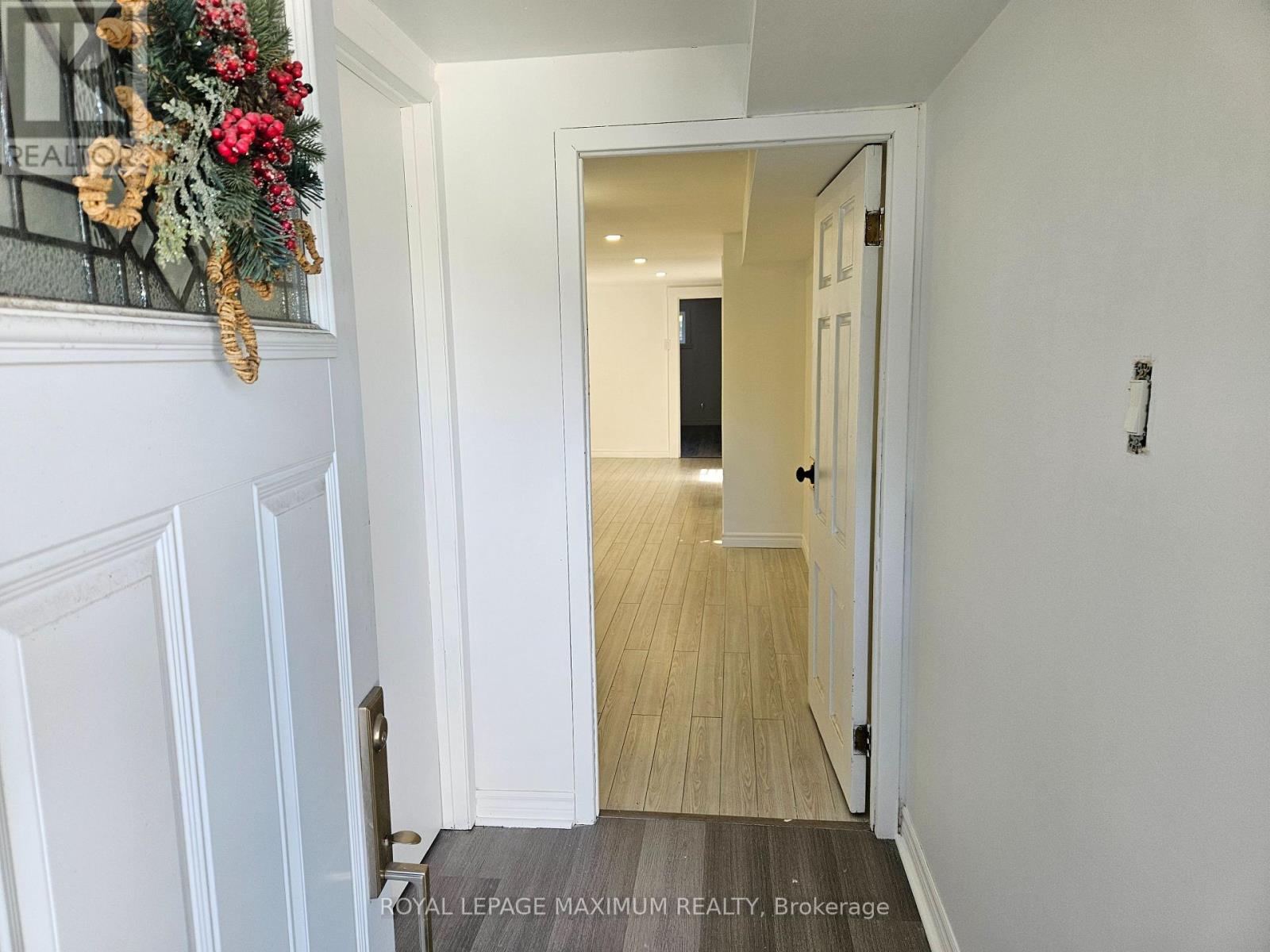21 Darnborough Way, Toronto, Ontario  M1W 2G2 - Photo 6 - E13832198