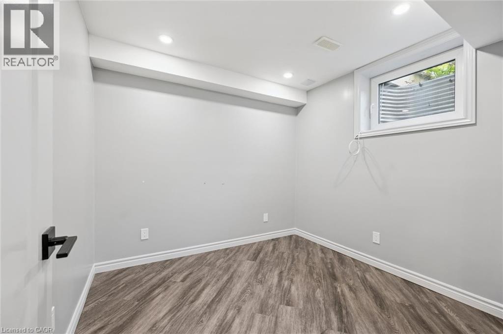 153 Sims Estate Drive Unit# 2, Kitchener, Ontario  N2A 0A6 - Photo 23 - 40865820