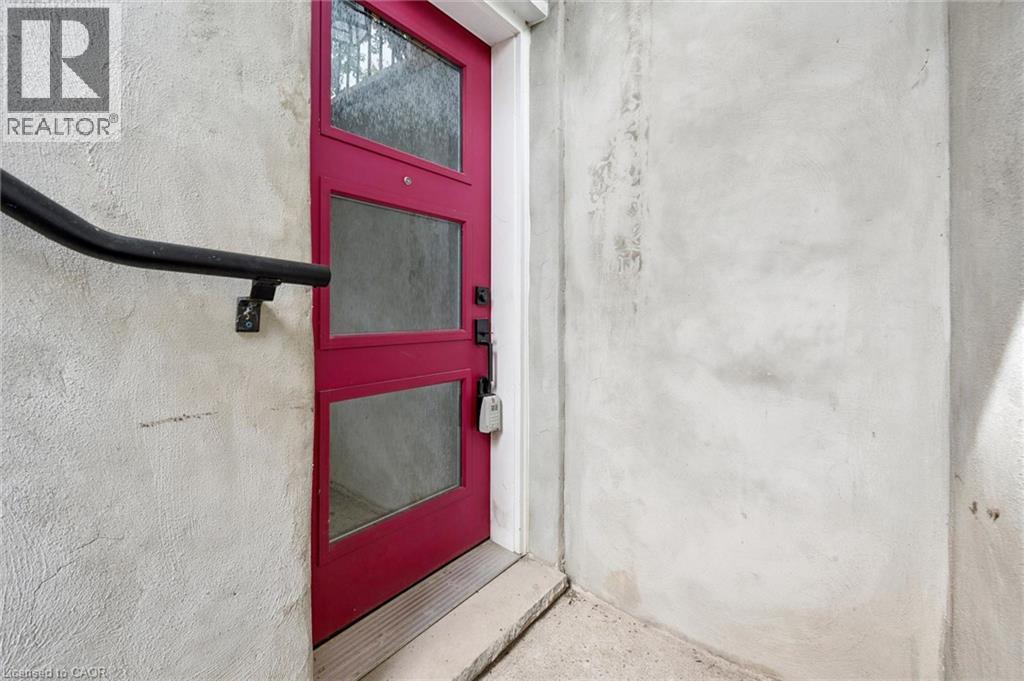 153 Sims Estate Drive Unit# 2, Kitchener, Ontario  N2A 0A6 - Photo 6 - 40865820