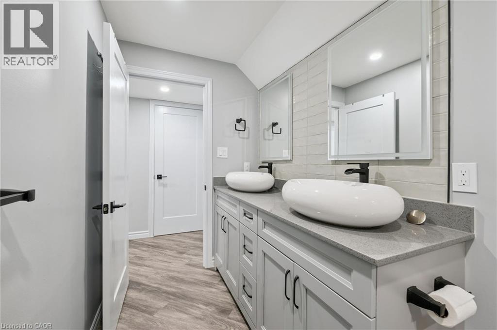 153 Sims Estate Drive Unit# 2, Kitchener, Ontario  N2A 0A6 - Photo 26 - 40865820