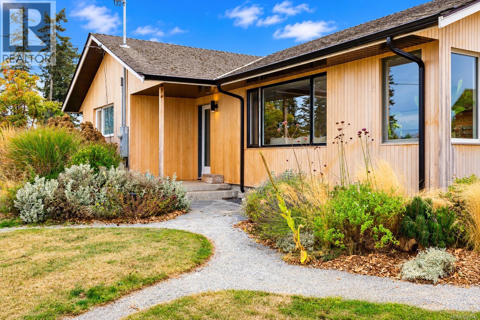 2105 Straitsview Rd, Central Saanich, British Columbia  V0S 1A0 - Photo 7 - 1049942