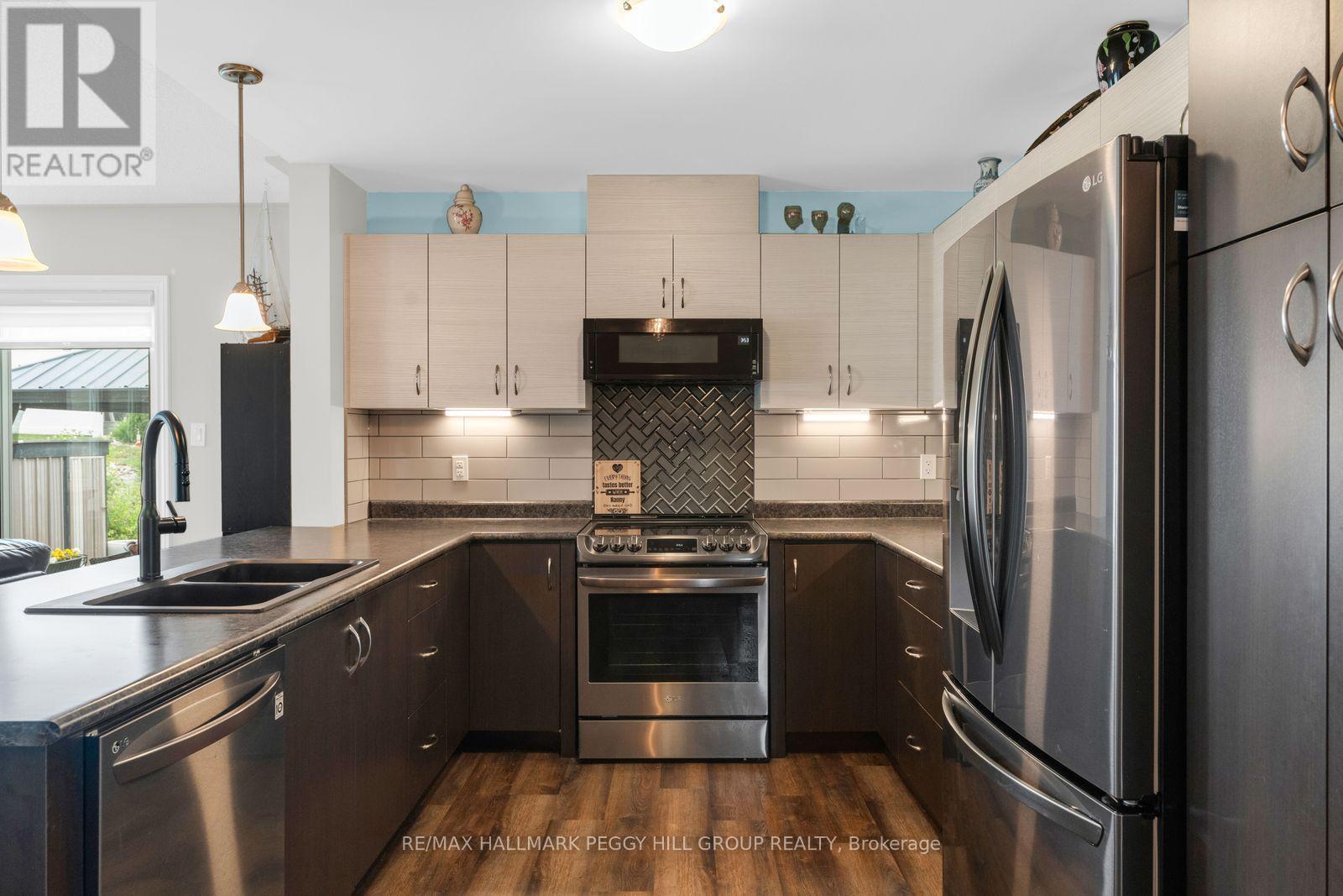 5 Sophie Lane, Ramara (Atherley), Ontario  L3V 8J9 - Photo 8 - S13832212
