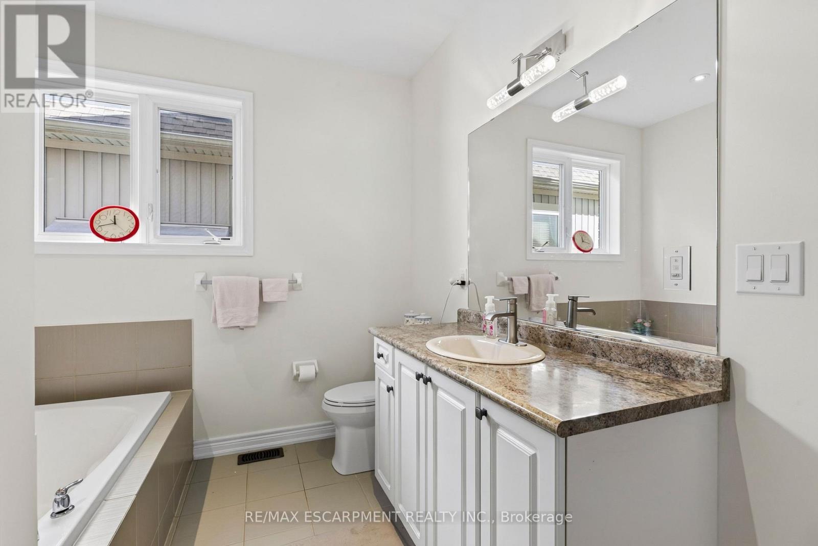 30 Galloway Trail, Welland, Ontario  L3B 6G5 - Photo 21 - X13095948