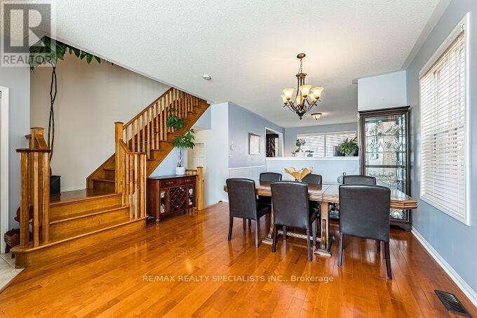 154 Valleyway Drive, Brampton, Ontario  L6X 0N3 - Photo 11 - W13832192